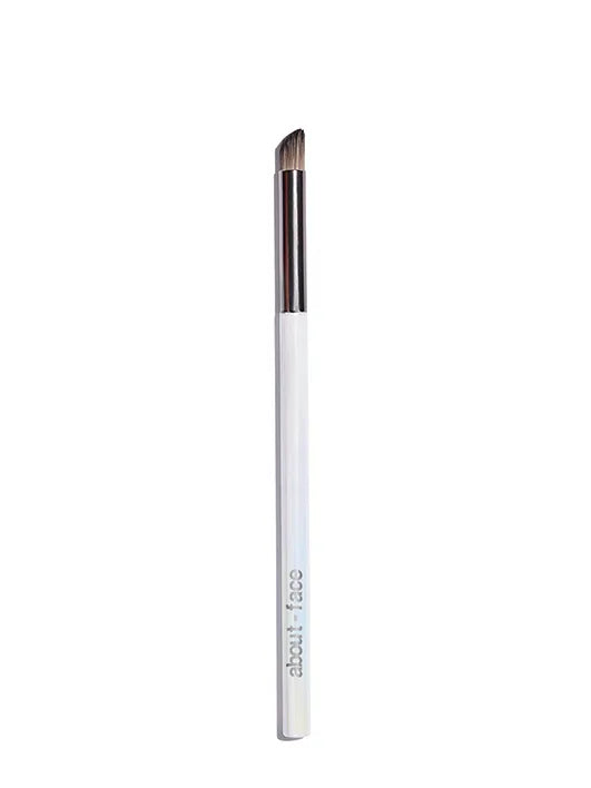 Define + Blend Crease Cream Brush