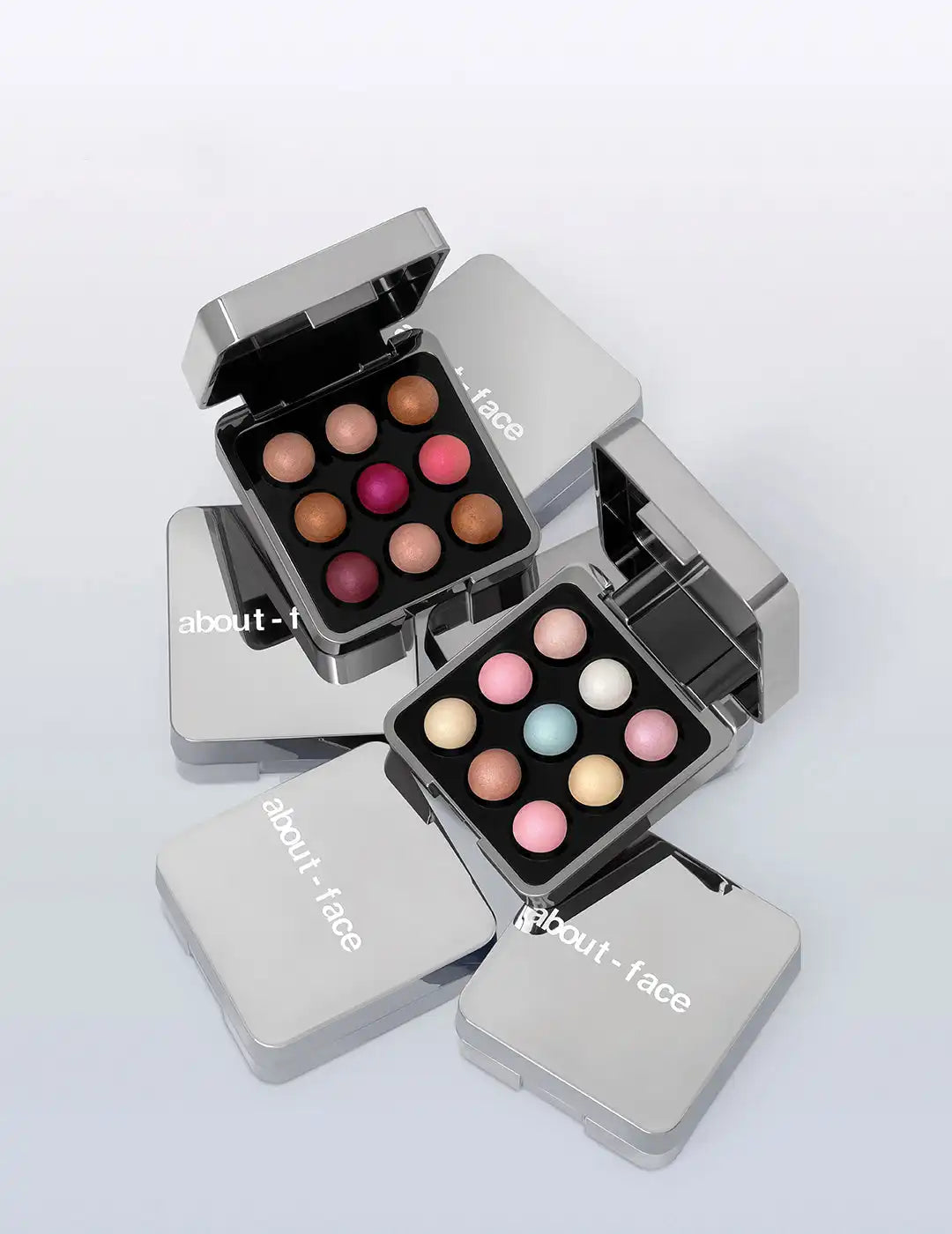 Ballet Beam Highlighting Pearls